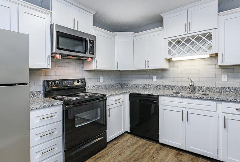 Amenities Kingston Pointe Apartments in Knoxville, TN